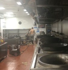 卓越餐饮服务 打造印象深刻的用餐体验